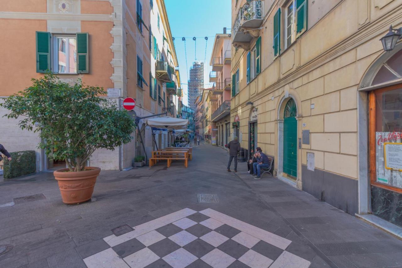 Casa Di Ale E Fra Comoda In Centro E A Pochi Passi Dalla Spiaggia Рапалло Экстерьер фото